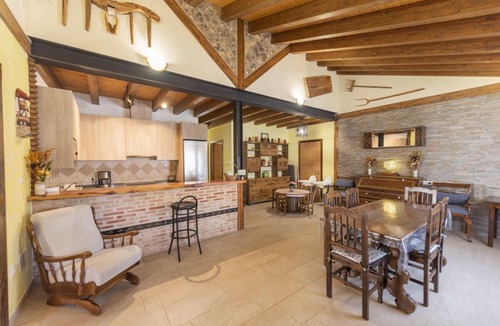 Campo de San Pedro Cottage | House (full rental) Entre Hoces for 10-12 people