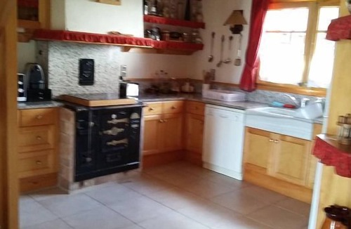 Sant Hilari Sacalm House | House (full rental) maximum 5 people, ideal for families.