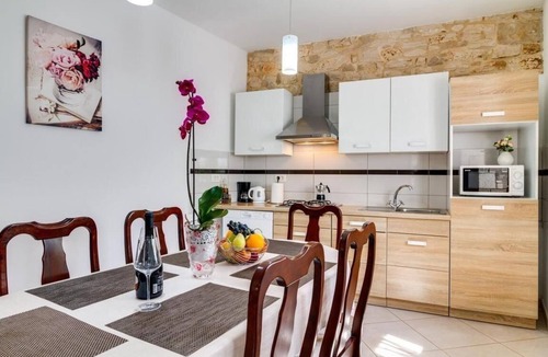 Svetvincenat House | House Furlani with lovely garden and private Pool