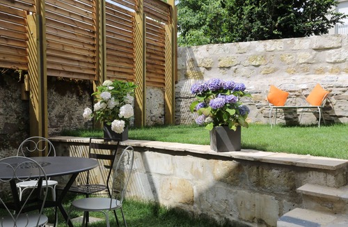 Ancenis House | House-Garden view-Private Bathroom