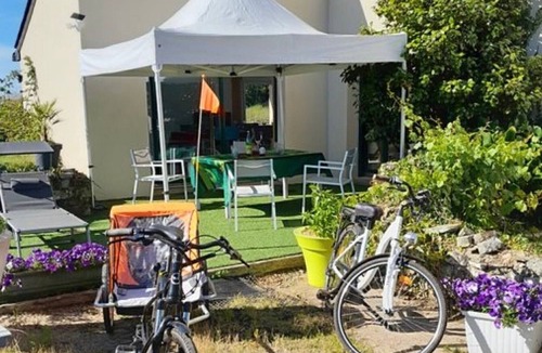 Quedillac House | House 'Gite Paradis Des Oiseaux Du Jardin' with private pool, private terrace and private garden