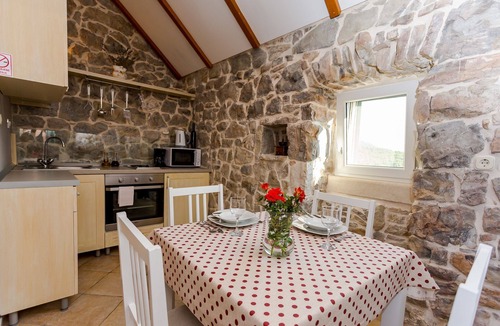 Gata House | House Gor (10482-K1) - Gata
