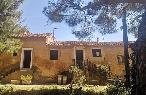 Passa House | House Hamlet Monastir del Camp