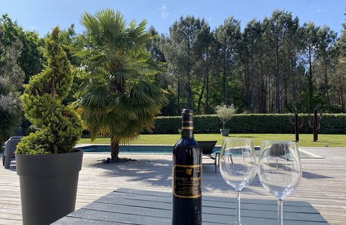 Le Temple Villa | House heated pool near beaches