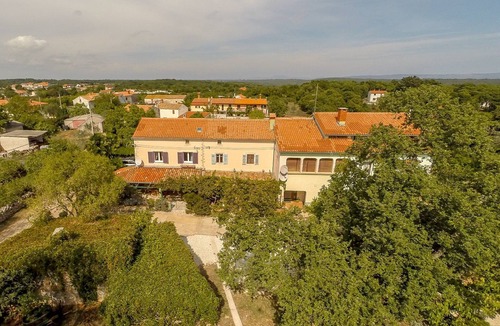Valtura House | House Helena (70261-K1) - Valtura