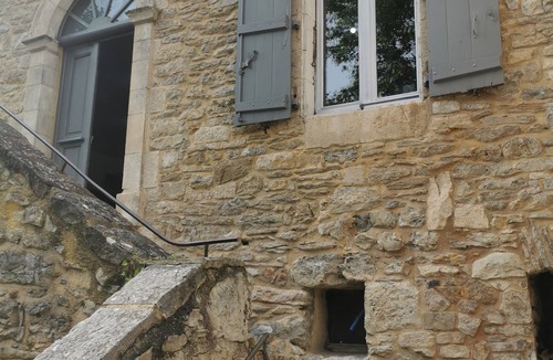 Montvalent House | House in a listed village