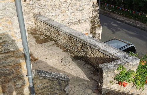 Montvalent House | House in a listed village