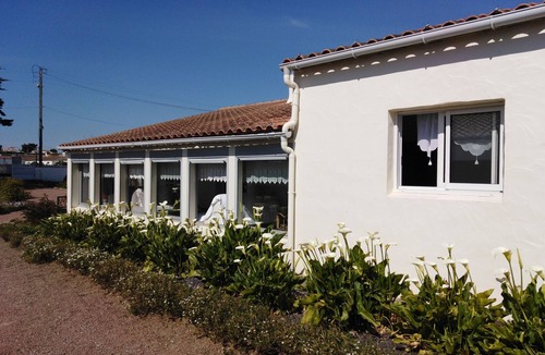 Barbatre House | House in Barbâtre near beach for 6 people, pets allowed
