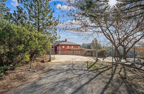 Placerville Villa | House in Bedford Woods