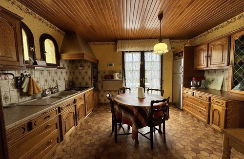 Change House | House in Changé near Le Mans Circuit