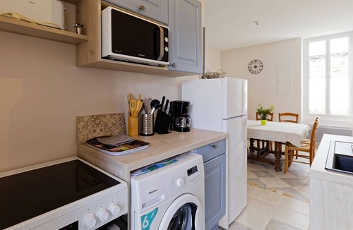 Beauvoir-sur-Mer House | House in city center for 6 with garden