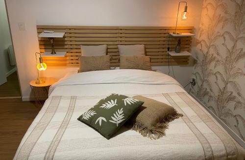 Saint-Mars-la-Briere House | House in forest proche GR and circuit