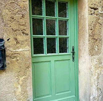 Saint-Pons-de-Mauchiens House | House in idyllic village between vineyards and sea
