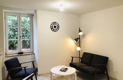 Terrasson-la-Villedieu House | House in the heart of the historic center of Terrasson
