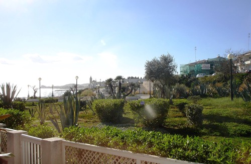 Sitges House | HOUSE IN FRONT OF THE SEA