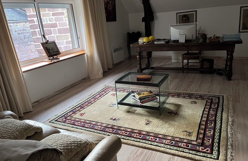 Saint-Cyr-la-Roche House | House in fully enclosed grounds Pets welcome