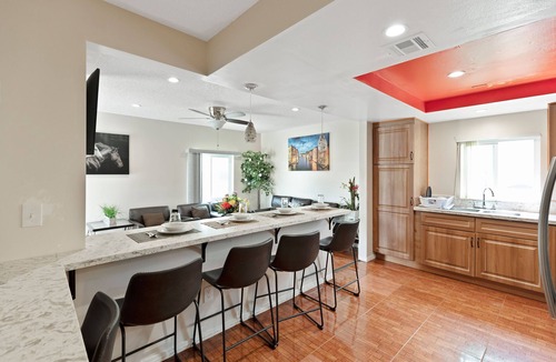 Hawthorne House | House in Hawthorne CA.
