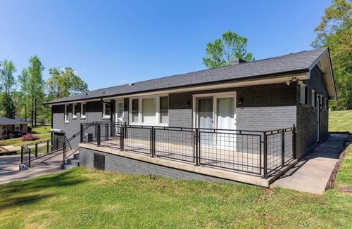 Laurens House | House in Laurens