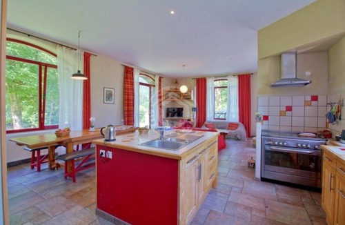 Luz-Saint-Sauveur House | House in Luz st Sauveur in a really beautiful scenary.