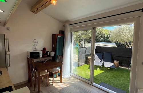 La Bouilladisse House | House in nature