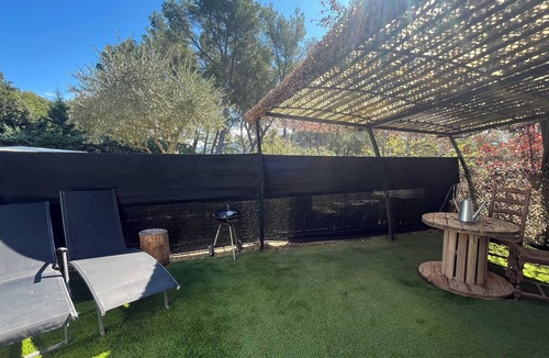 La Bouilladisse House | House in nature