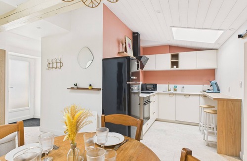 Pornic Ski Chalet | House in Pornic for 4 with jacuzzi and terrace