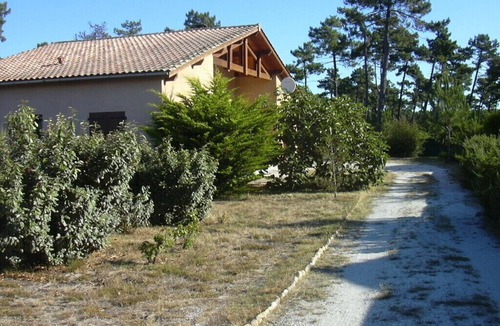 Vendays-Montalivet House | House in quiet area, fenced plot