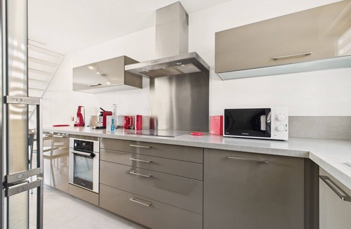 Le Croisic House | House in residence, pool, 2 adults/2 children