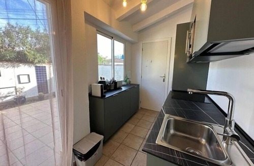 Santa Margarida Ski Chalet | House in Roses with communal swimming pool Av 51