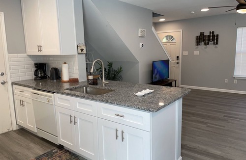 Austin House | House in south Austin close to downtown, parks, shopping centers, restaurants