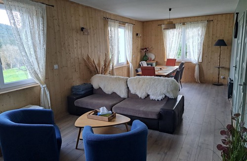 Issarles House | House in the Ardèche countryside, renovated, sleeps 8