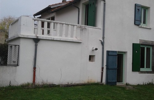 Aubiat House | House in the country