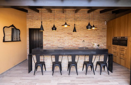 Deltebre Ski Chalet | HOUSE IN THE EBRO DELTA, WITH WIFI, HEATED POOL, PARKING AND BARBECUE.