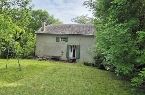 Saint-Leons House | House in the green