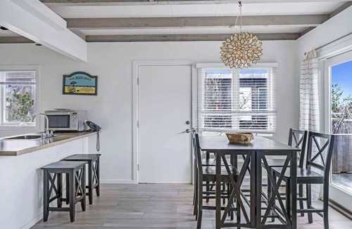 Napeague Apartment | House in the Great Western 2BR w/PKG | Tennis+WiFi