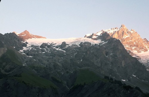 La Grave House | HOUSE IN THE HEART OF THE VILLAGE OF LA GRAVE