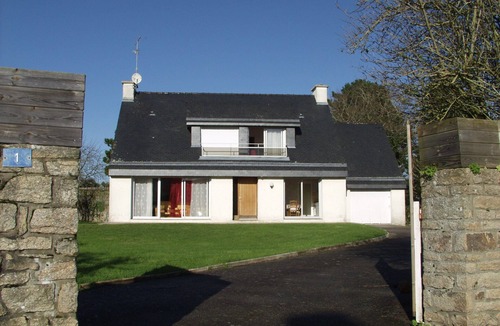 Sene House | House in the heart of the village with a large enclosed garden