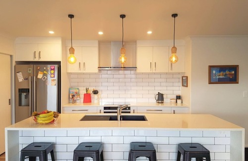 Waipahihi House | House in the Heights