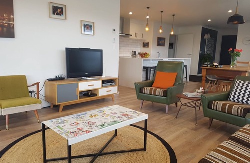 Waipahihi House | House in the Heights