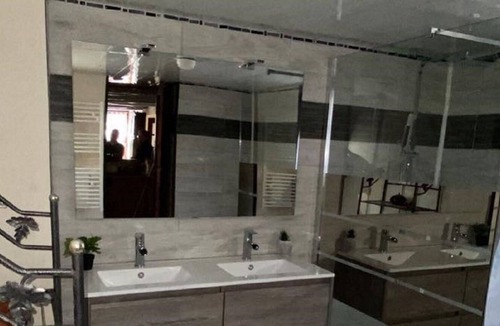 Aucazein Ski Chalet | House in the woods with private pool