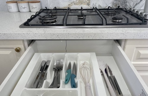 Thomastown House | House in Thomastown