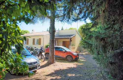 Trebes House | House in Trèbes with Large Garden