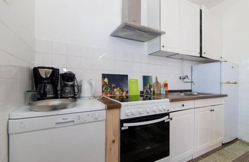 Seget Donji House | House Ivica (46101-K1) - Seget Donji