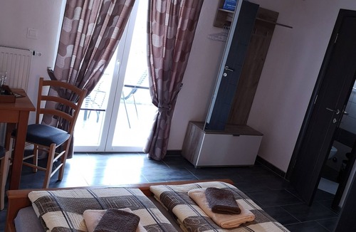 Korenica House | House Karakas