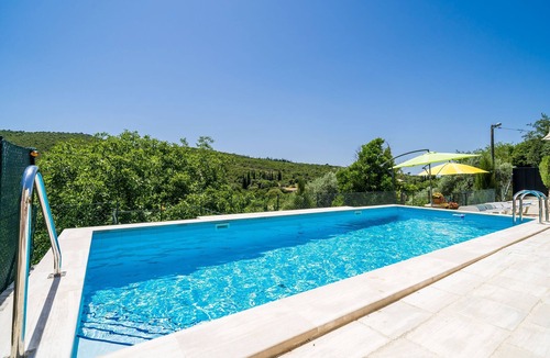 urinici House | House Kočan-Four Bedroom Villa with Terrace and Swimming Pool