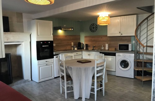 Beaumont House | 🏡 House "L'Atelier de René" Terrace & private parking 10 min from Futuroscope