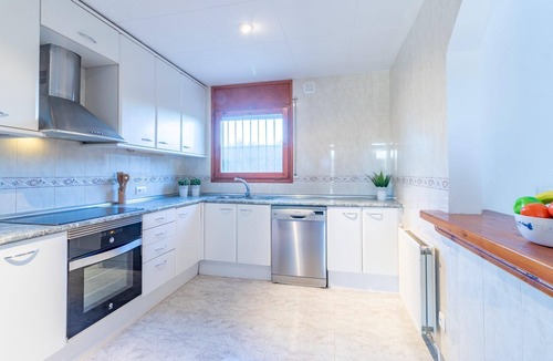 Sant Pere Pescador Ski Chalet | House la Petanque, wifi, pool, barbecue, garage, sea view.