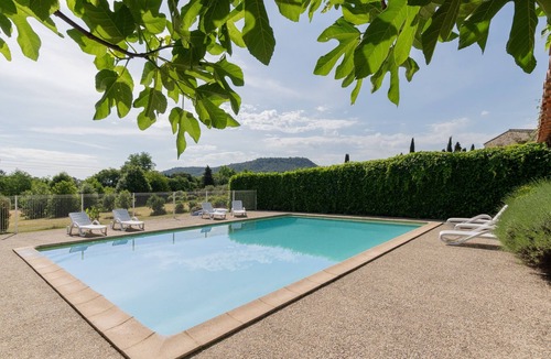 Chambonas House | House 'Les Sources Gîte La Remise' with Shared Pool, Private Terrace and Air Conditioning