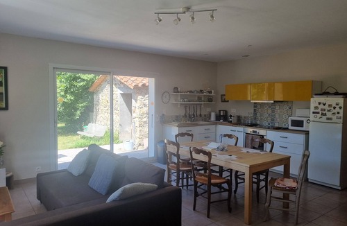 Aveze House | House Les Taillades - up to 6 persons, 2 bedrooms
