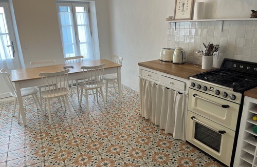 Ile d'Yeu House | House LES VOLETS ROSES